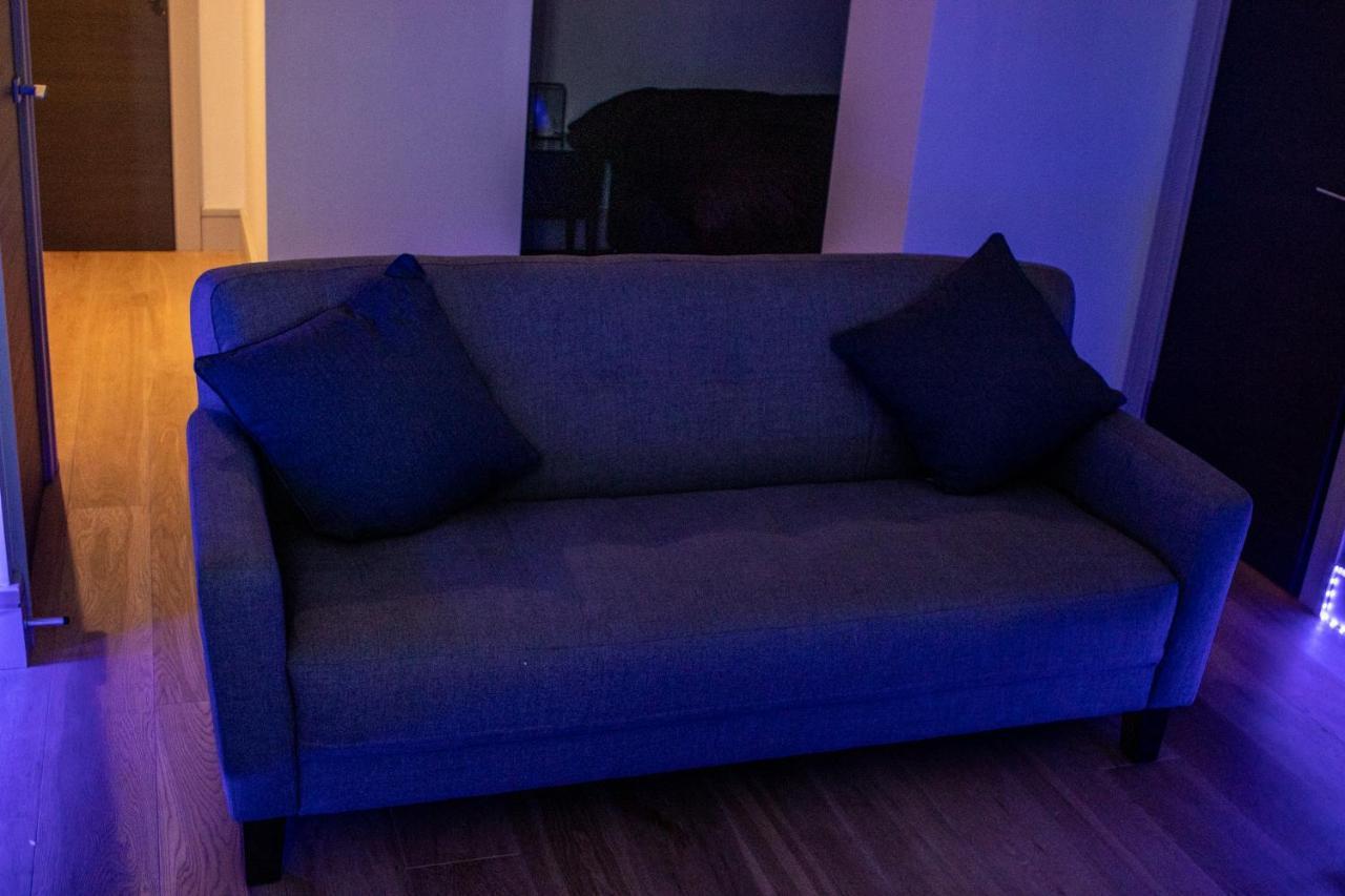Stunning 1-Bedroom Flat In London! Екстериор снимка